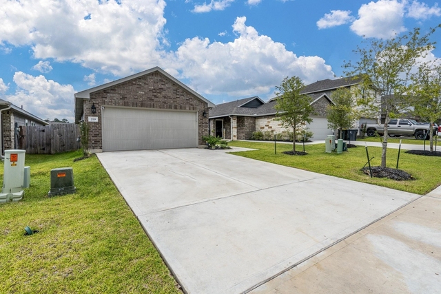 219 Charles Ridge Drive - Photo 1