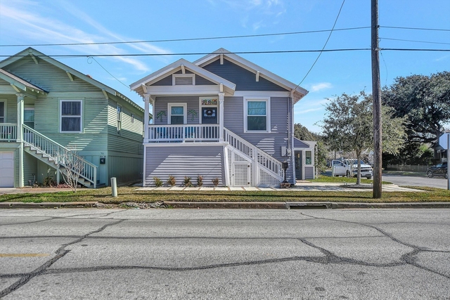 2124 35th Street - Photo 1