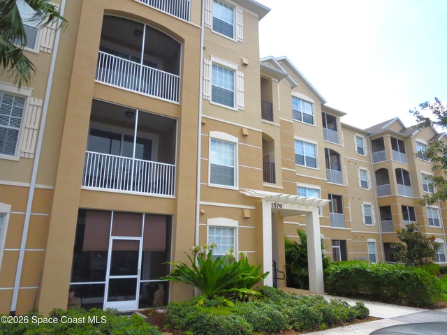 1576 Peregrine Circle - Photo 1