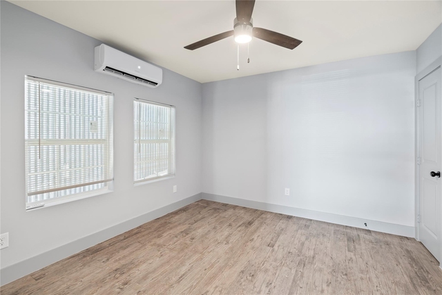 305 Roberts Street - Photo 1