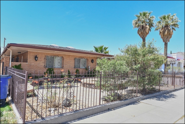 3030 Aurora Avenue - Photo 1