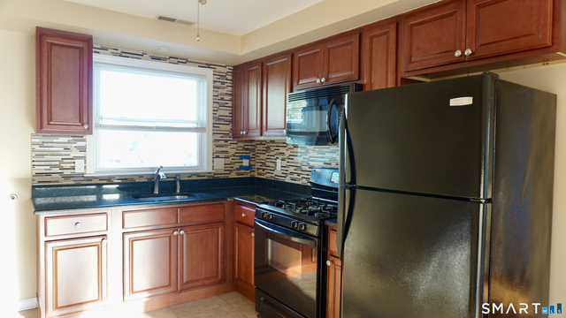 28-30 Sampson Street - Photo 1