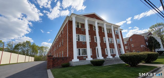 509 Burnside Avenue - Photo 1