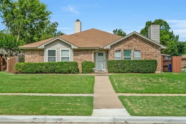 306 Crowe Drive - Photo 1
