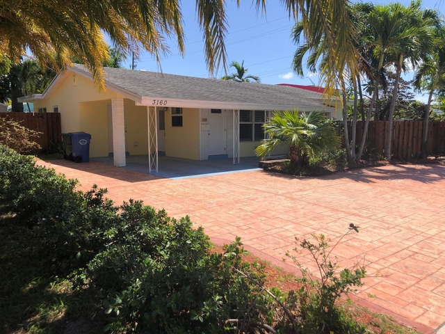 3160 Ne 6th Avenue - Photo 1