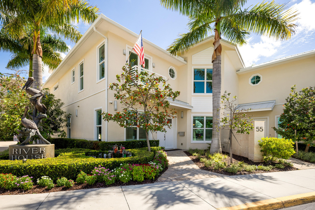 55 Se Seminole Street - Photo 1