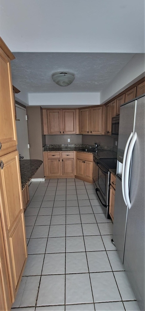 2425 Presidential Way - Photo 1