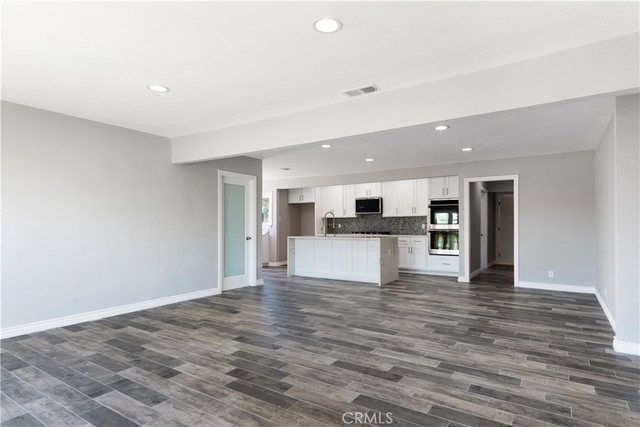 517 N Chalburn - Photo 1