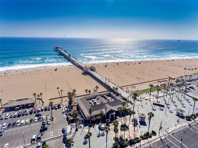 200 Pacific Coast Highway - Photo 1