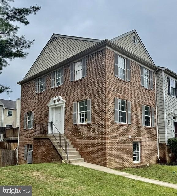 7925 Gunston Woods Place - Photo 1
