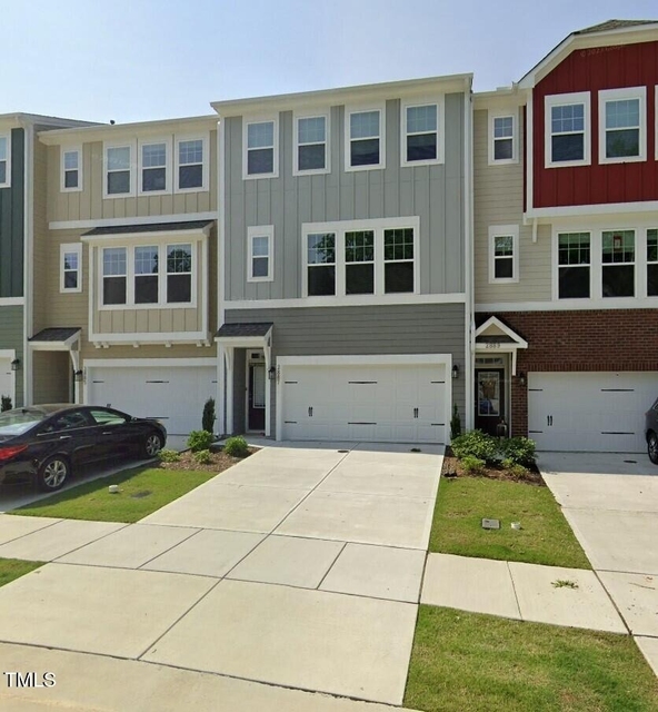 2887 Macintosh Woods Drive - Photo 1