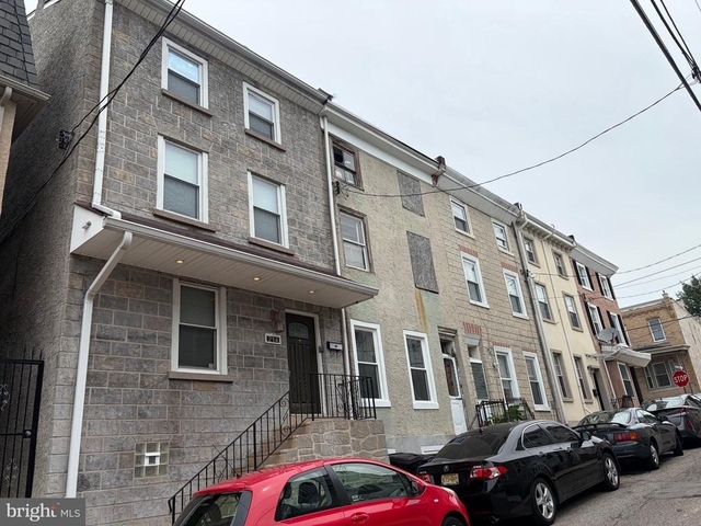 214 Grape Street - Photo 1