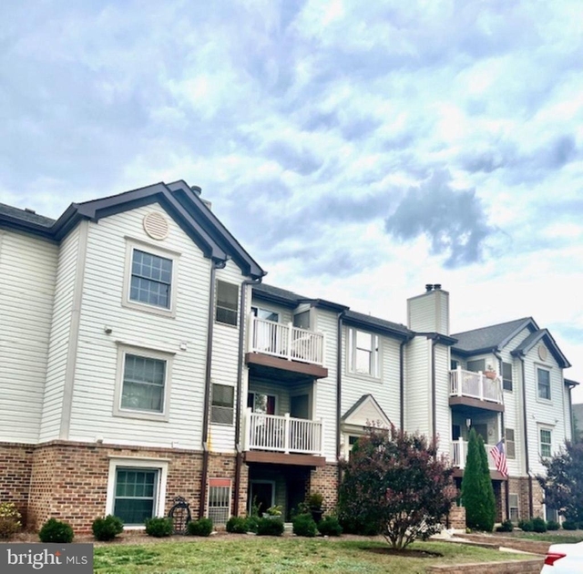 808 Stratford Way - Photo 1