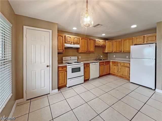 5231 27th Street Sw - Photo 1
