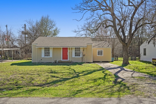 10922 Oswego Street - Photo 1
