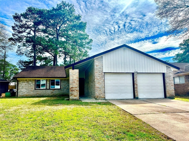 2410 Rolling Glen Drive - Photo 1