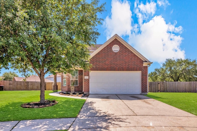 1722 Sun Point Court - Photo 1