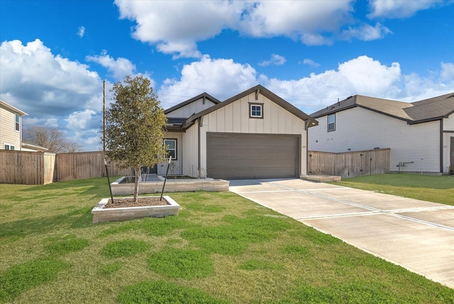 519 Louis Lane - Photo 1