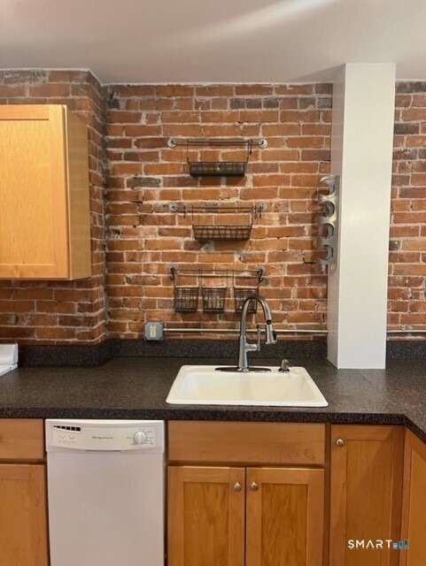 3 Columbia Street - Photo 1