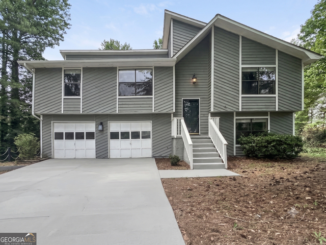 323 Park Ridge Court - Photo 1