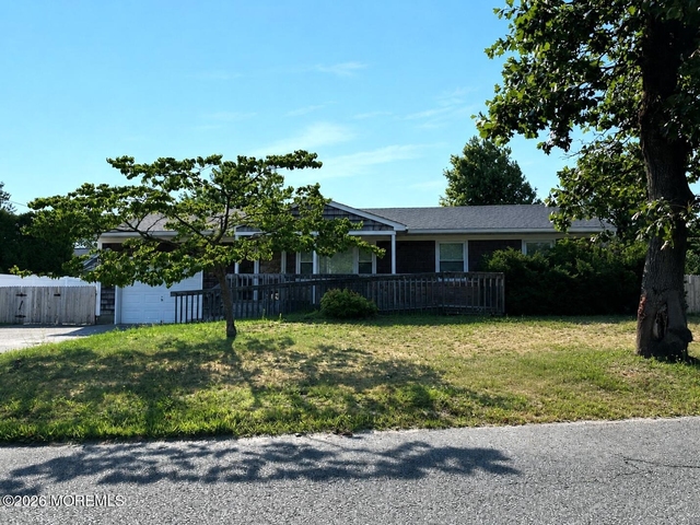 456 Hulse Avenue - Photo 1