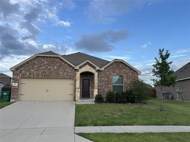 537 Robinson Way - Photo 1