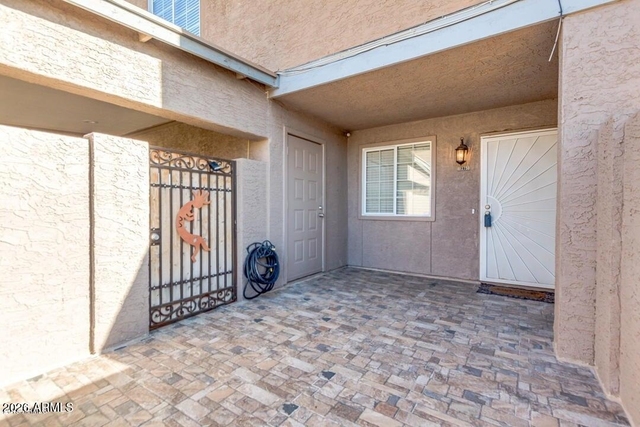 6912 W Devonshire Avenue - Photo 1