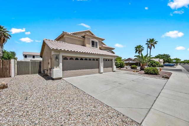 16224 W Jefferson Street - Photo 1