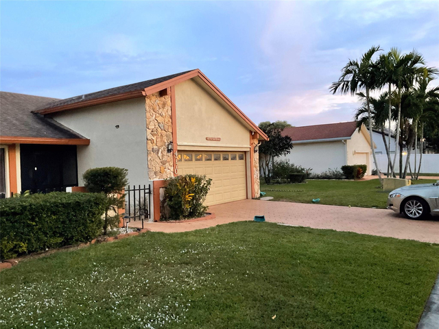 4770 Nw 85th Avenue - Photo 1