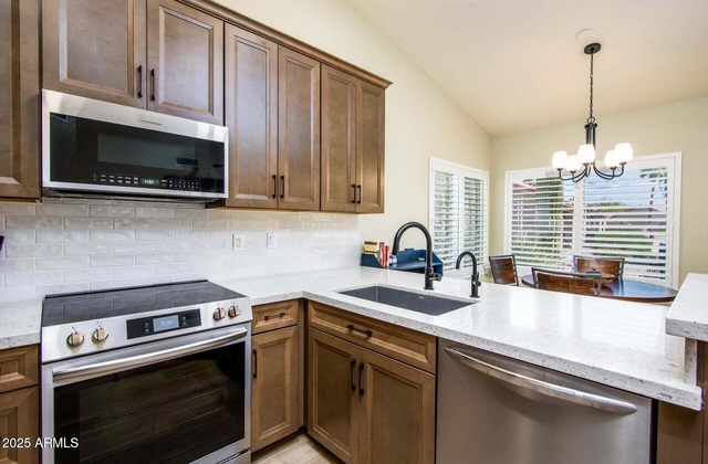 6831 S Coral Gable Drive - Photo 1