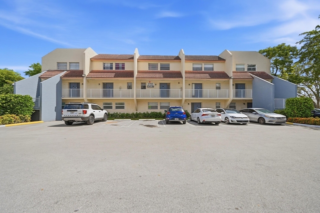 3760 Nw 115th Avenue - Photo 1