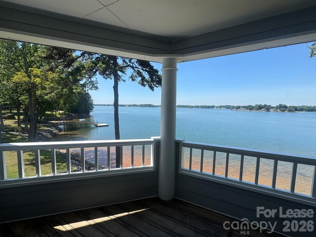 363 Northwest Drive - Photo 1