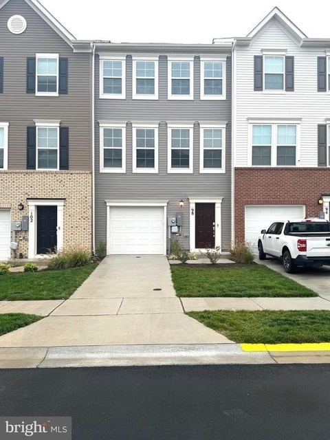 98 Extrovert Dr - Photo 1