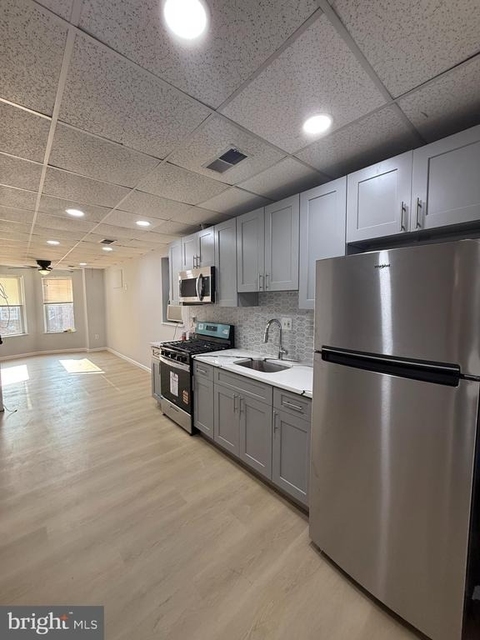 512 S 5th Street - Photo 1