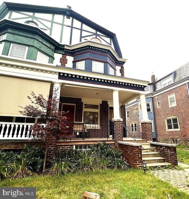 506 W Harvey Street - Photo 1