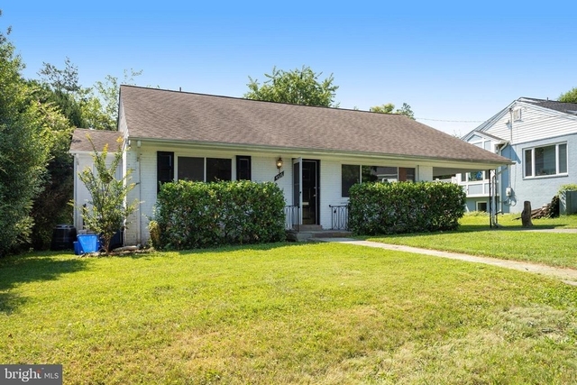 4516 Gretna Street - Photo 1