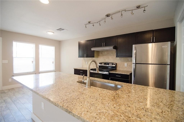11901 Alpheus Ave - Photo 1