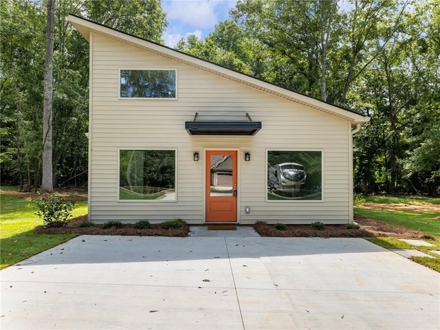 8083 Beachwood Drive - Photo 1