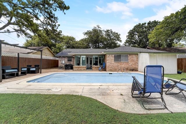 8851 Alcott - Photo 1