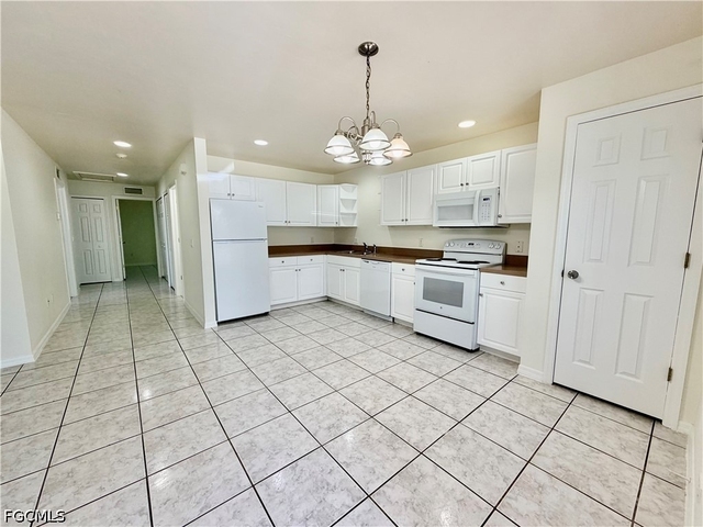 4737 28th Street Sw - Photo 1