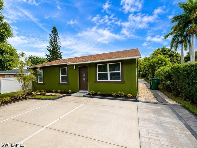 5370 Holland Street - Photo 1