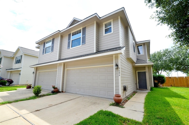 5606 Claybeck Lane - Photo 1