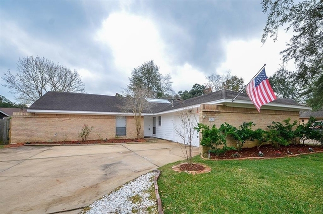 15815 Boulder Oaks Drive - Photo 1