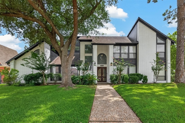 15714 Sylvan Lake Drive - Photo 1