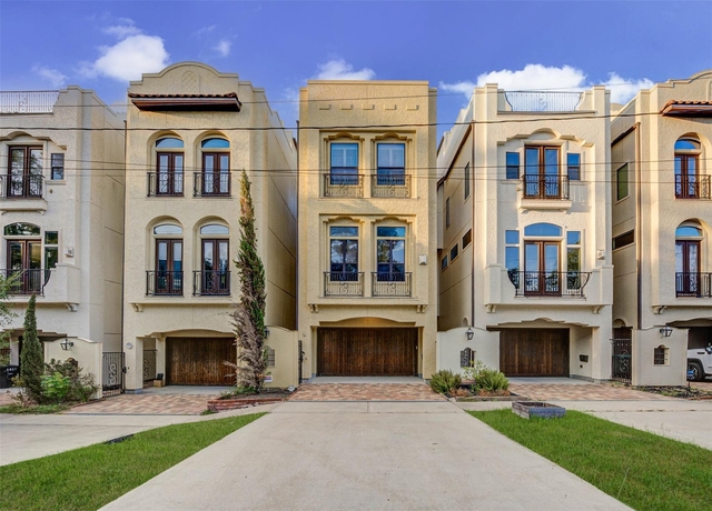 1809 W 24th Street - Photo 1