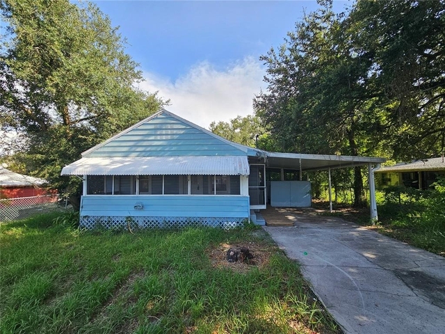 2441 E Magnolia Street - Photo 1