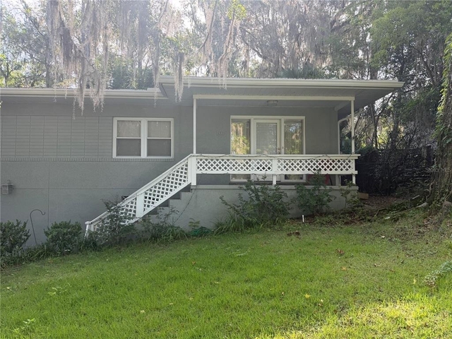 701 Sw 28th Street - Photo 1