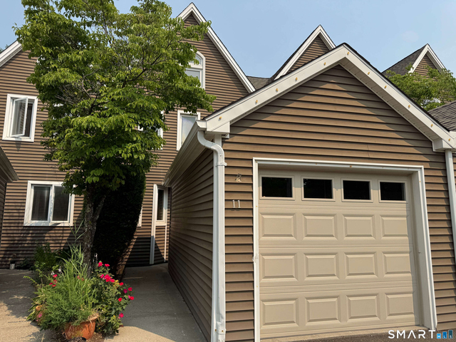 566 Newfield Avenue - Photo 1