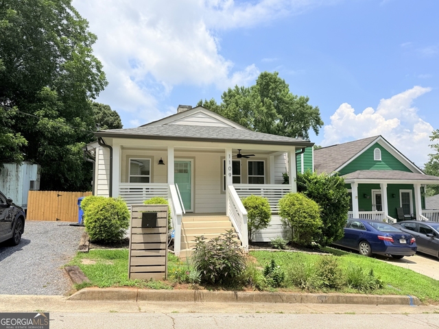 1109 Ira Street Sw - Photo 1
