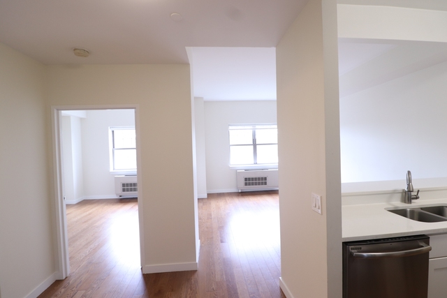 Kew Gardens Hills - Photo 1